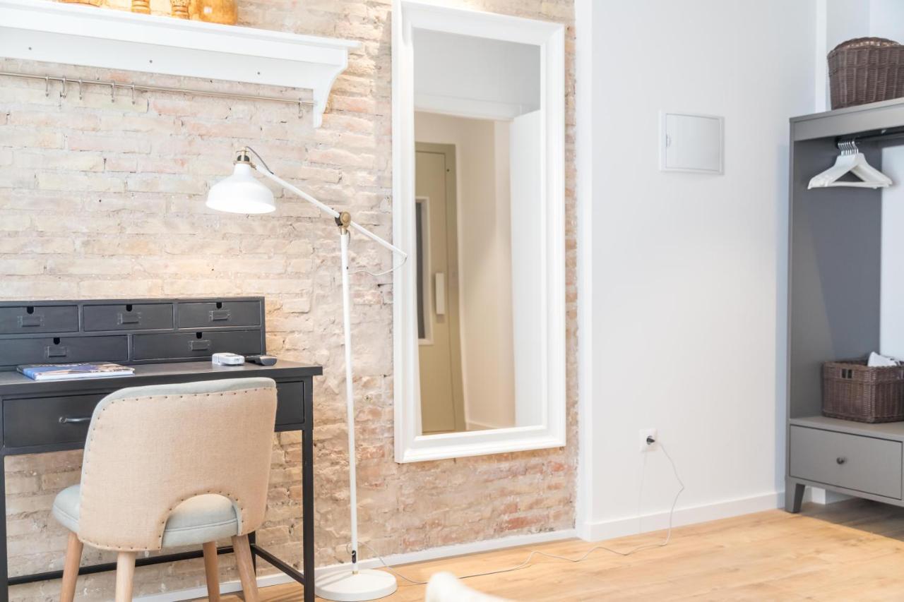 Maison Reina B&B Valensiya Dış mekan fotoğraf